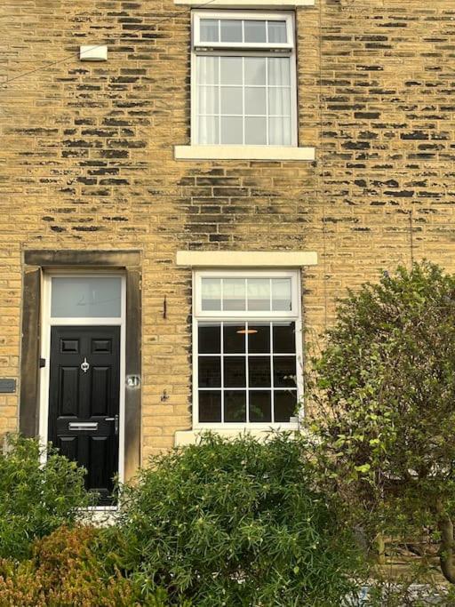 Steeple View - A Two Bedroom 18Th Century Cottage. Leeds  Exterior photo