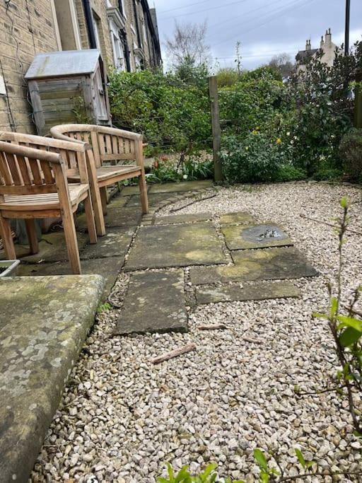 Steeple View - A Two Bedroom 18Th Century Cottage. Leeds  Exterior photo