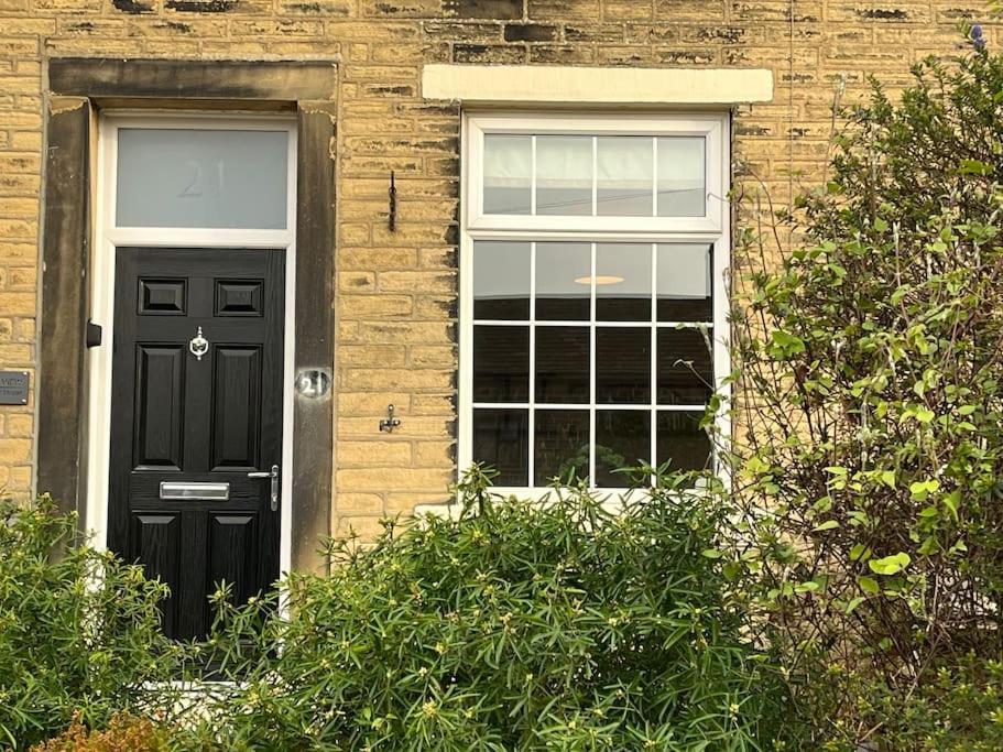 Steeple View - A Two Bedroom 18Th Century Cottage. Leeds  Exterior photo